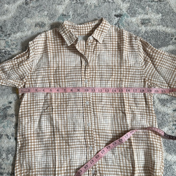 Everlane Linen Button Down - Picture 5 of 10